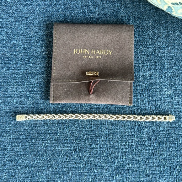 John Hardy Classic Chain icon Bracelet - Picture 1 of 3